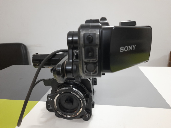 Sony F5 camera which has 4K and ProRes also - image #4